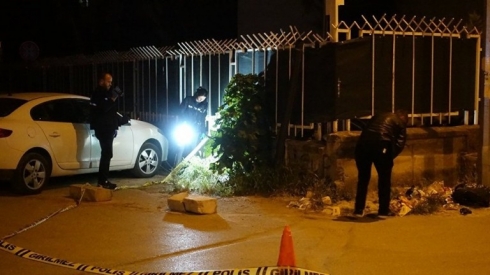 Li Îzmîrê êrîşî ser malên karmendên NATOyê hate kirin