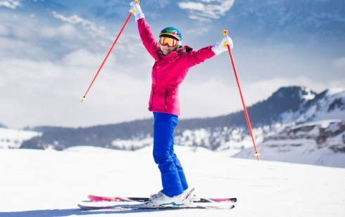 Keçeke Amerîkî li Kurdistanê ciwanan fêrî xweşemitandinê dike