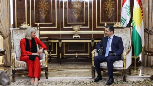 Serokwezîr li Jeanine Hennis-Plasschaert civiya