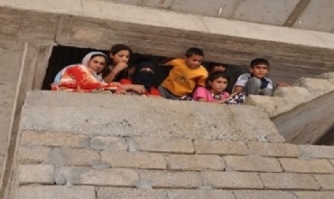 Hezar jinên Kurd ên Êzdî li bazarên Mûsil û Sûriyê hatine firotin