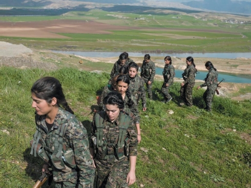 5 şervanên YPJê di çemê Feratê de xeniqîn