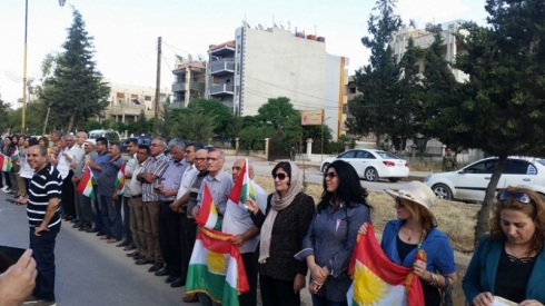 ENKS li pêşiya nivîsîngeha Netewên Yekgirtî li dijî kiryarên PYD derket xwepêşandanê