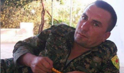 Fermandeyekî YPGê li Qamişlo kuştî hat dîtin