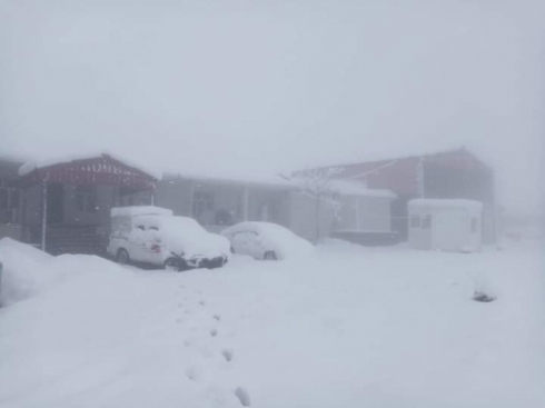 Li deriyê sînorî yê Serzêrê herî kêm 30 santîm berf bariye