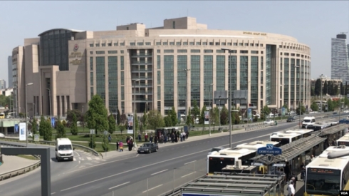 Li Stenbolê 10 endamên meclîsa ciwanên HDPê hatin girtin