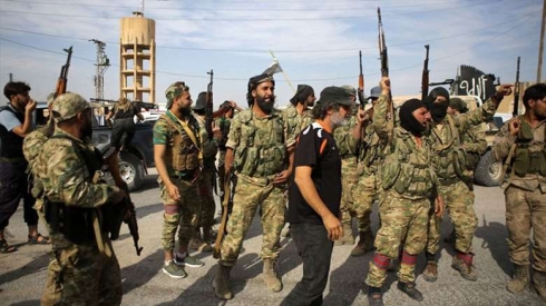 Grûpên çekdar xelkê biyan li Serê Kaniyê bicih dikin