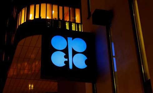 U.S. oil firms tell OPEC their growth will slow