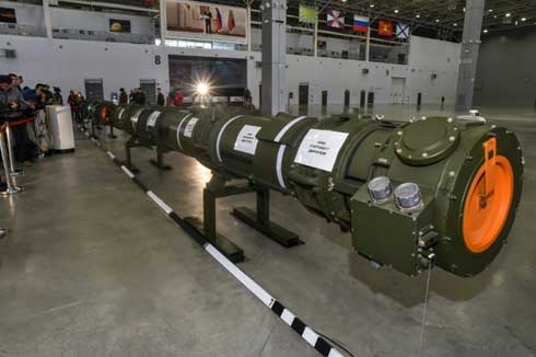 Russia wheels out key missile in bid to save US arms treaty
