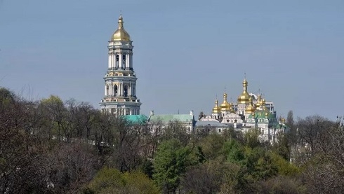 Two monks die as virus infects 93 at Kiev monastery