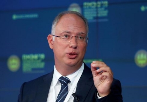 Russia hails oil deal it says will save millions of U.S.jobs