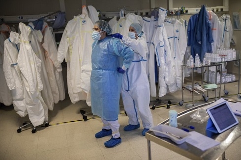 `LIBERATE!’: Trump goads states to lift virus restrictions