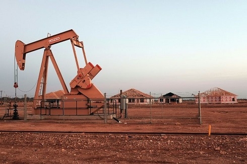 Oil crash means more misery ahead for US shale producers