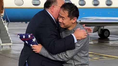 Iran, US prisoners held by two sides