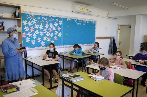 More than 120 schools in Israel close as pupils, staff catch virus