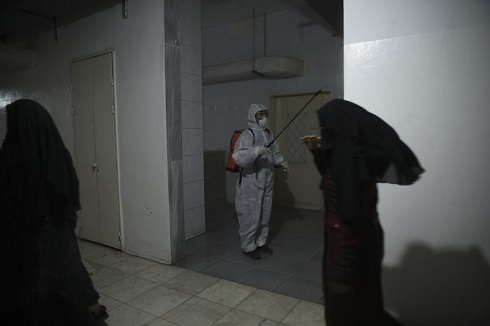 Syrians vote for new parliament amid measures against virus