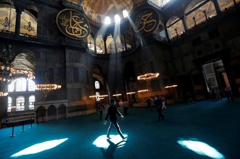 Hagia Sophia must remain part of humanity's shared heritage, Spanish minister says