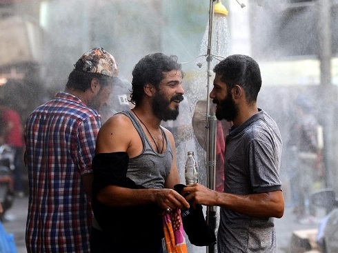 Record temperatures in Iraq add fuel to protests