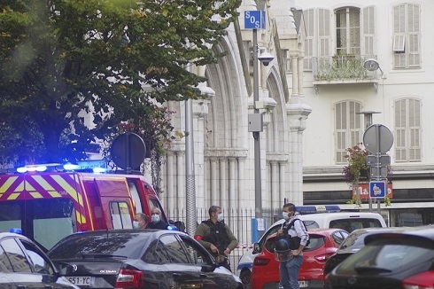 3 dead in knife attack in French church; terrorism suspected