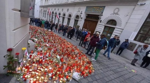 Austria police raid dozens of 'Islamist-linked' targets