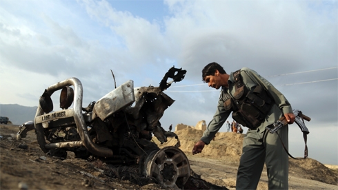 Afghan government says talks with Taliban delayed 5 days