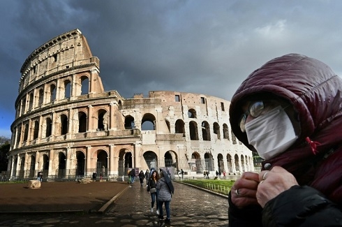 Markets plunge, northern Italy locked down as virus spreads