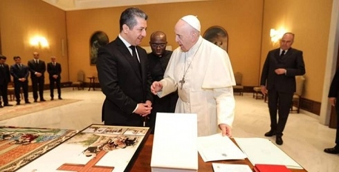 Kurdistan PM Meets Pope, Presents Ancient Bible Salvaged from IS