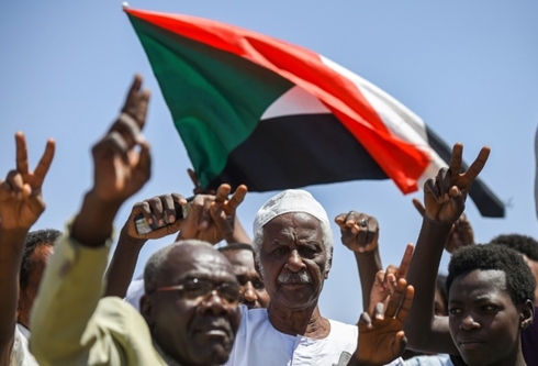 Sudan generals, protesters in crunch talks on ruling body