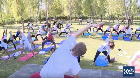Dozens of locals, expats gather in Erbil to celebrate International Day of Yoga