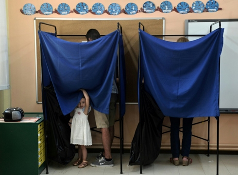 Greece votes in election expected to oust leftist Tsipras