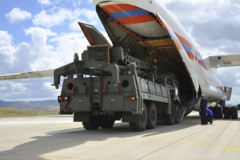 Despite US warnings, Russian S-400 systems land in Turkey