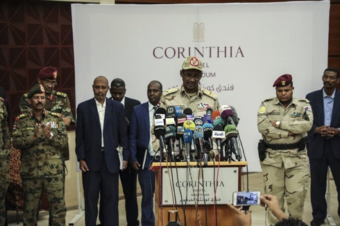 Sudanese military, protesters sign power-sharing document