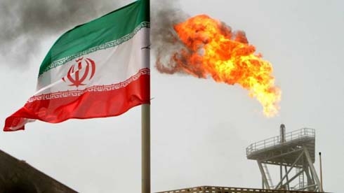 Iran signs $440 million deal with local firm to develop Gulf gas field