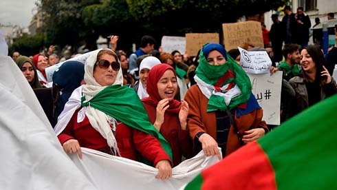 Protesters reject Algerian election announcement