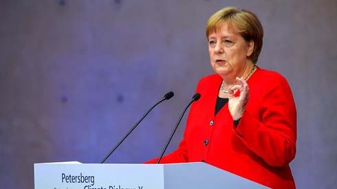 Merkel vows action after attempted massacre at Halle synagogue