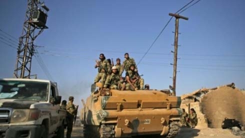 France 'worried' after nearly 800 IS relatives escape Syrian camp