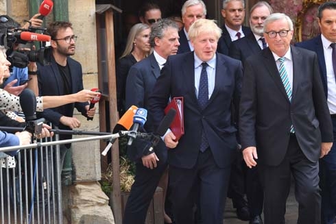 Chances of Brexit deal remain unclear as talks go into extra time