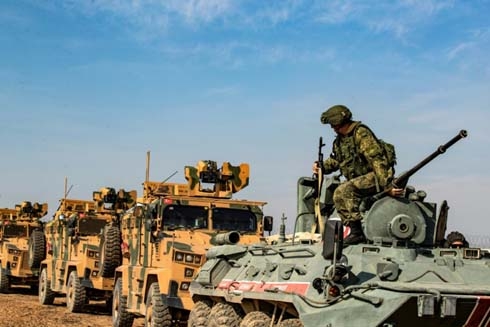 Turkey begins joint patrols with Russia in northern Syria