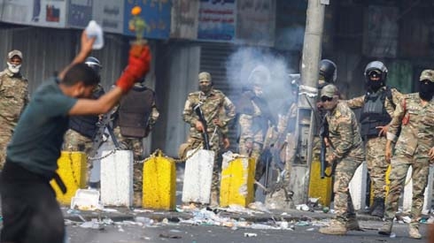 Iraq's top cleric calls for ouster of 'corrupt leaders' in 'battle for reform'