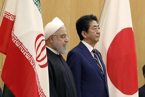 Iran’s Rouhani meets Japan’s leader amid nuclear impasse
