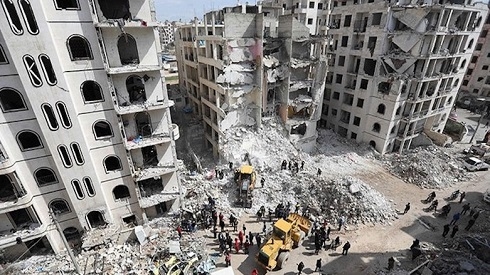 Trump issues warning, as Syria, Russia press Idlib offensive and new refugee crisis looms