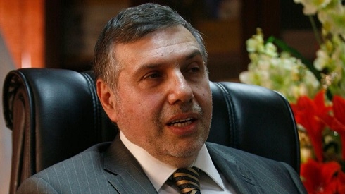 Iraq president appoints Allawi as new premier, protesters reject him