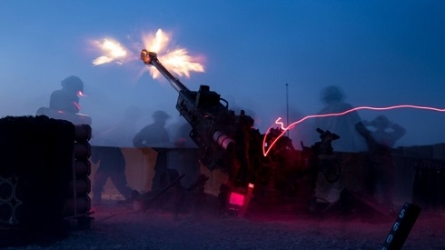 Rockets land near Iraqi base hosting US forces