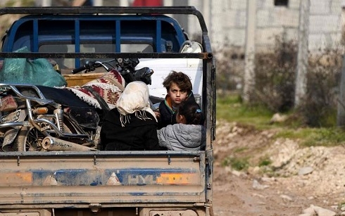 Syrians scramble for refuge in last opposition frontier