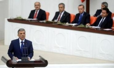 Gul: Divê parlementerên girtî di meclîsê de bin