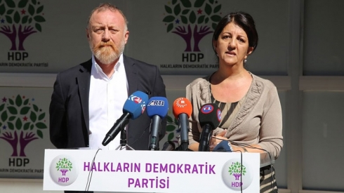 HDP: Destdanîna ser şaredariyan derbeyeke nû ya siyasî ye