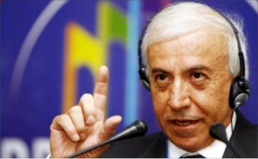 Aştî Hewramî siyaseta Petrolê ya Kurdistanê ji forma San Petersburgê re rave kir