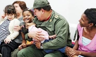 Malbatên derbider di koçka serokatiya Venziwêla de dimînin