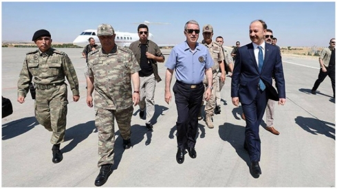 Şand a Amerikî li Enqereyê, Wezîrê Berevanî yê Tirkiye li Riha ye