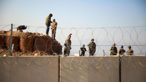 Serbazek Tirkiye li idlibê hate kuştin