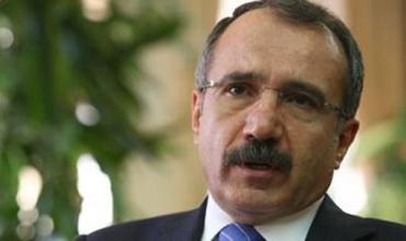 Dinçer: Zimanê kurdî wekî zimanekî biyanî nayê pejirandin